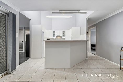 Property photo of 4 Elizabeth Close Thornton NSW 2322
