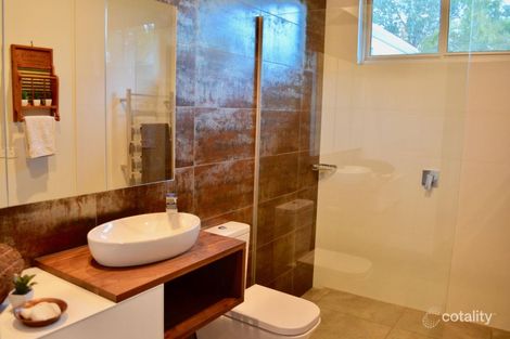 Property photo of 2 Mountain Mist Drive Bright VIC 3741