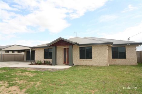 11 Sullivan Cres, Dalby, QLD 4405