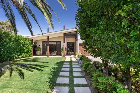 Property photo of 17 Queens Road Sorrento VIC 3943