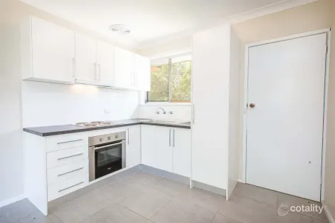 2/523 Hague St, Lavington, NSW 2641