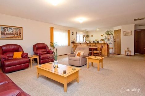 7 Minerva Gr, Happy Valley, SA 5159