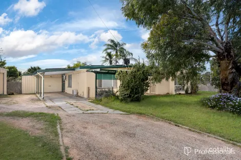 2 Woodman St, Utakarra, WA 6530