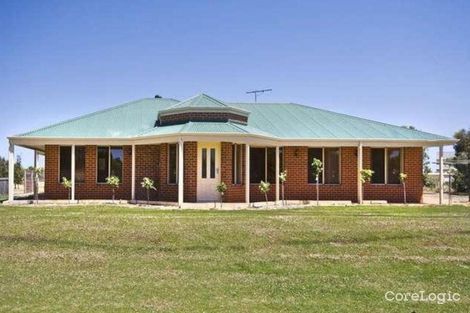 Property photo of 132 Bullock Drive Oakford WA 6121