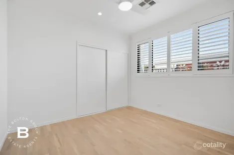Property photo of 37 Crest Ridge Parade Brookwater QLD 4300