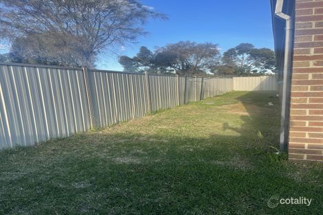 Property photo of 54 Fantail Way Brookfield VIC 3338