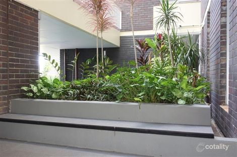 Property photo of 13/104 Dornoch Terrace Highgate Hill QLD 4101