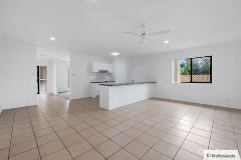 Property photo of 8 Quandong Crescent Arana Hills QLD 4054