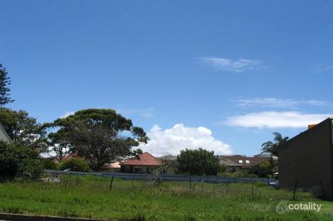 97 Cowlishaw St, Redhead, NSW 2290