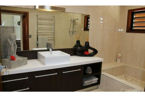 Property photo of 11 Viles Street Rosslea QLD 4812