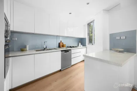 Property photo of 405/14-18 Francis Street Dee Why NSW 2099