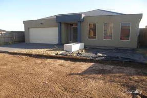 22 Illawarra Cct, Taylors Hill, VIC 3037