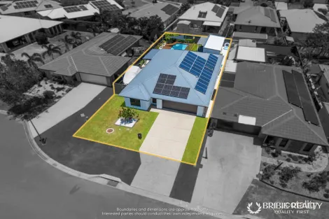 Property photo of 13 Grasstree Place Ningi QLD 4511