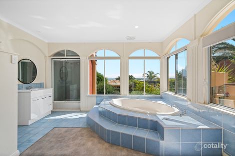 Property photo of 17 Yomara Road Marino SA 5049