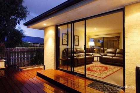 Property photo of 3 Cunningham Crescent Sandhurst VIC 3977