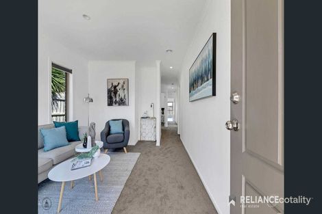 Property photo of 9 Horseshoe Circuit Truganina VIC 3029