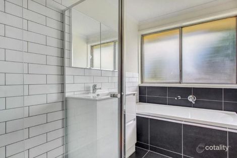 Property photo of 6 Rowan Drive Kealba VIC 3021