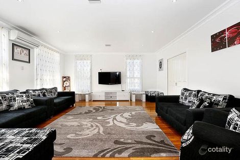 Property photo of 1 Rocklands Rise Meadow Heights VIC 3048