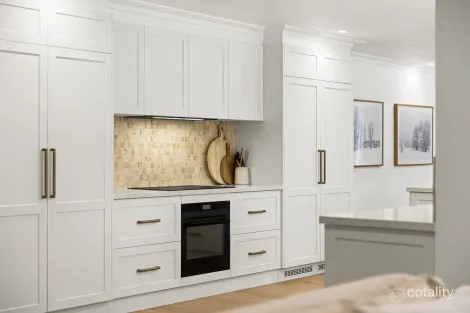 Property photo of 10 Maylen Court Highfields QLD 4352