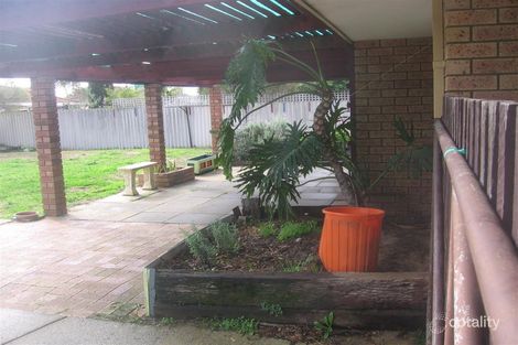 8 Darling Way, Greenfields, WA 6210