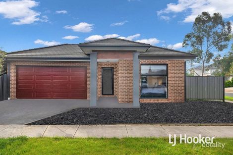 Property photo of 2 Radiance Street Tarneit VIC 3029