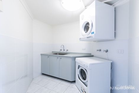 1004/2 Sovereign Point Ct, Doncaster, VIC 3108