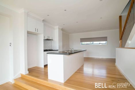 Property photo of 2 Leaves Close Lilydale VIC 3140