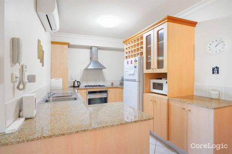 Property photo of 1127/2-10 Greenslopes Street Cairns North QLD 4870