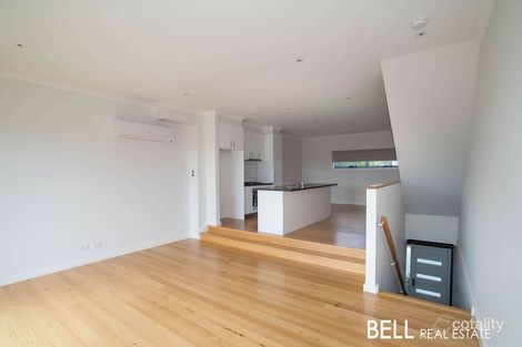 Property photo of 2 Leaves Close Lilydale VIC 3140
