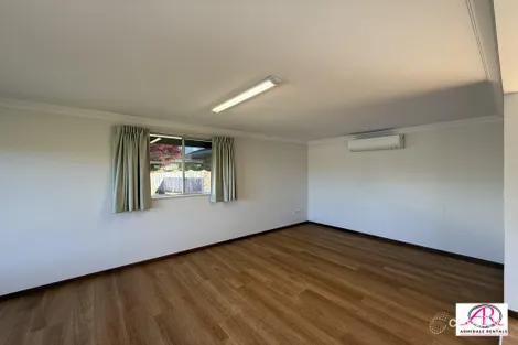 Property photo of 3 Tamar Place Armidale NSW 2350