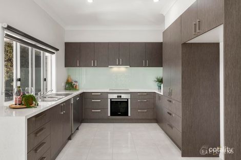 Property photo of 4 Mayflower Drive Cranbourne West VIC 3977