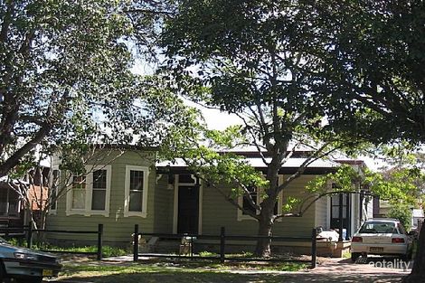 64 Gordon Ave, Hamilton, NSW 2303