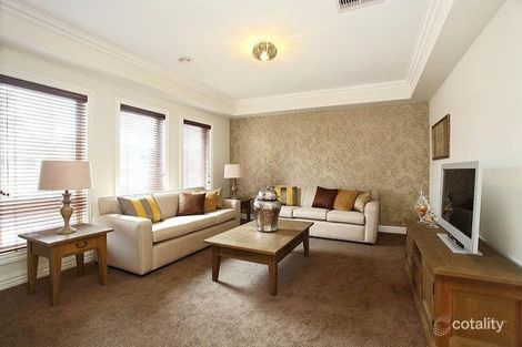 Property photo of 8 Geranium Grove Mernda VIC 3754