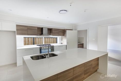 Property photo of 26 Lomandra Crescent The Ponds NSW 2769