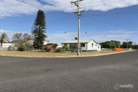 Property photo of 17 Brooks Street Emerald QLD 4720