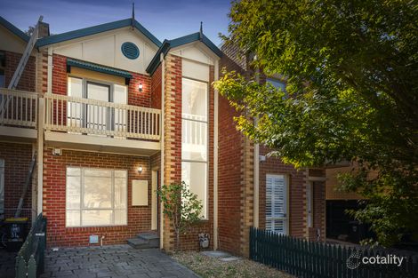 32 Calwell St, Kensington, VIC 3031