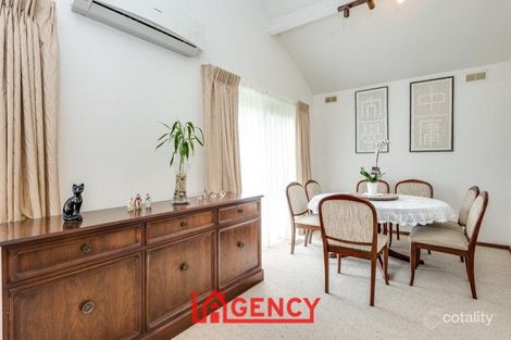 Property photo of 8 Wills Court Endeavour Hills VIC 3802