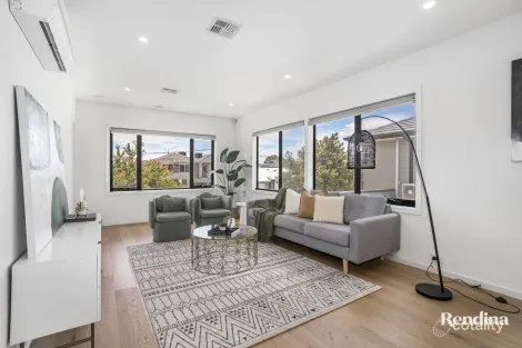 Property photo of 13 Westminster Drive Avondale Heights VIC 3034