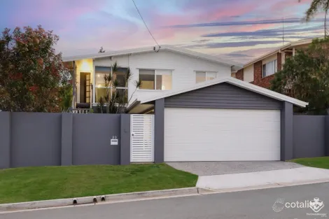 Property photo of 23 Reynolds Avenue Labrador QLD 4215