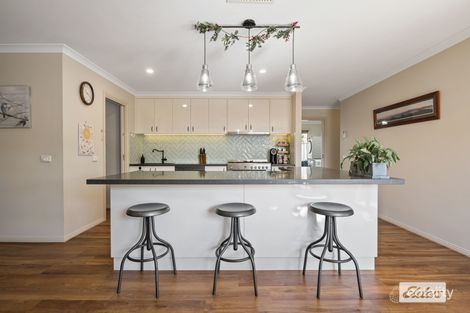 Property photo of 17 Kerry Avenue Killara VIC 3691