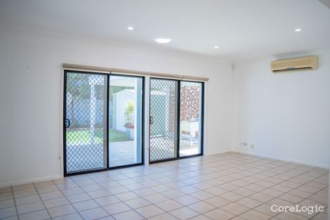 Property photo of 12 Serenity Boulevard Helensvale QLD 4212