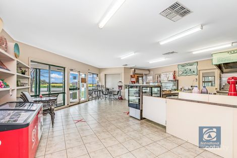 Property photo of 2 Sunrise Avenue Moama NSW 2731