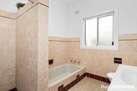 Property photo of 23 Coogee Road Point Clare NSW 2250