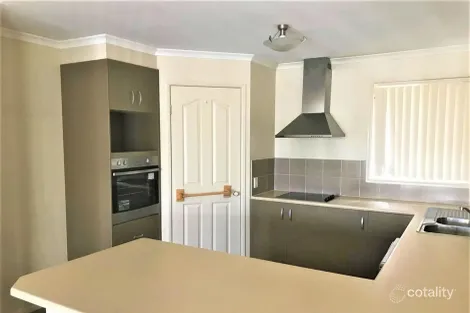 Property photo of 19 Copmanhurst Place Sumner QLD 4074