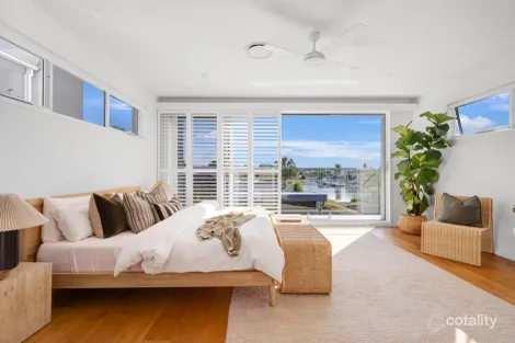 Property photo of 3 Andrea Avenue Broadbeach Waters QLD 4218