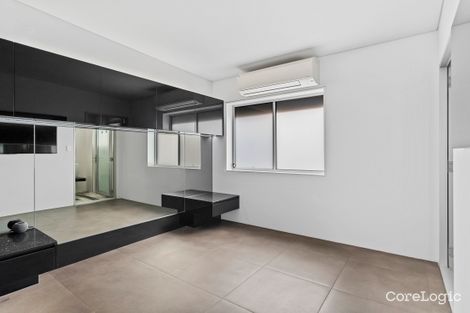 Property photo of 4/40 Arthur Street Mermaid Beach QLD 4218