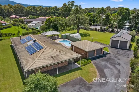 Property photo of 16 Tartarian Crescent Bomaderry NSW 2541
