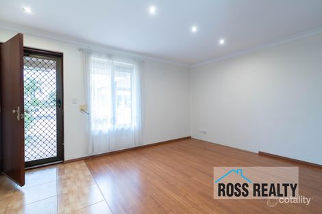 Property photo of 21 Yannarie Close Lockridge WA 6054