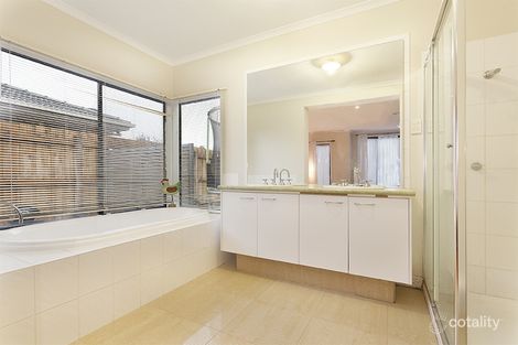 Property photo of 122 Grieve Parade Altona VIC 3018