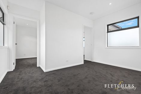Property photo of 2/13 Pettys Lane Doncaster VIC 3108